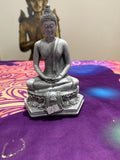 Felsenbuddha Figur