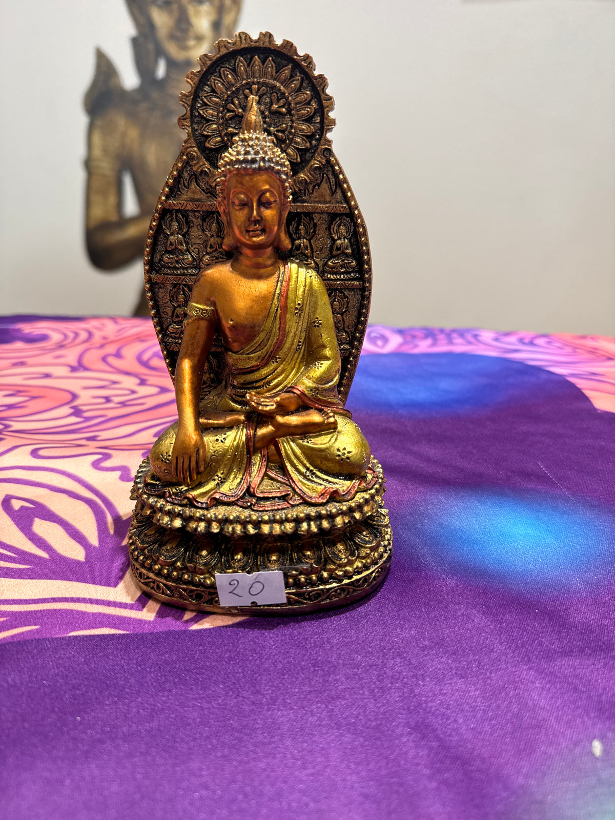 Goldener Buddha Figur